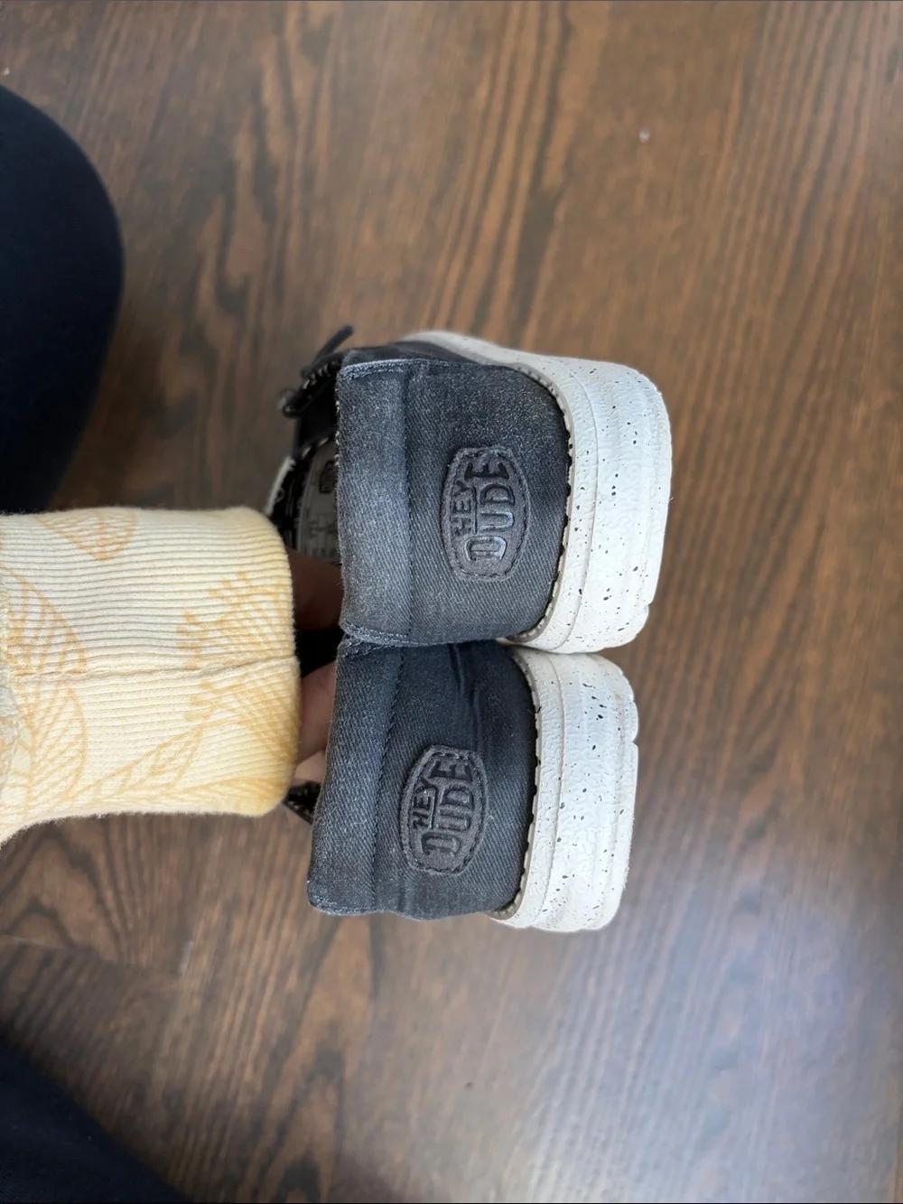Hey Dude Wendy Y Stretch Canvas slip-on - Black. YT1